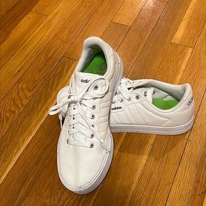 Barely worn adidas canvas sneakers. Great condition!